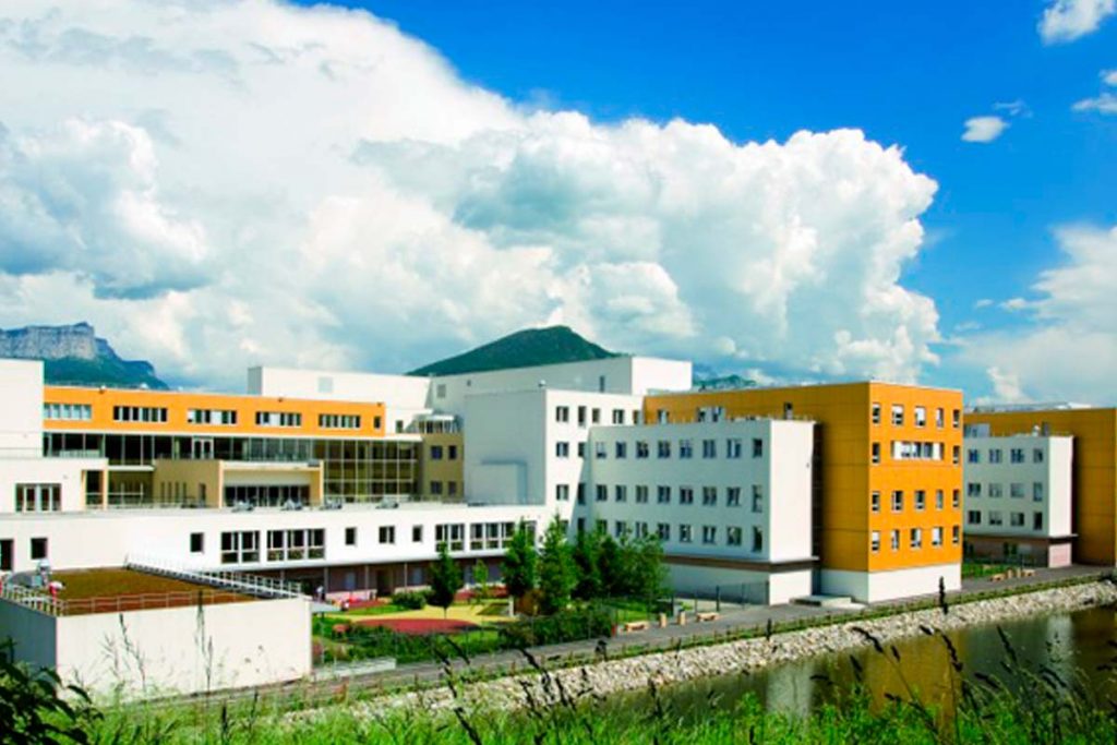 Centro-Hospitalario-De-La-Región-D’Annecy-CHRA​